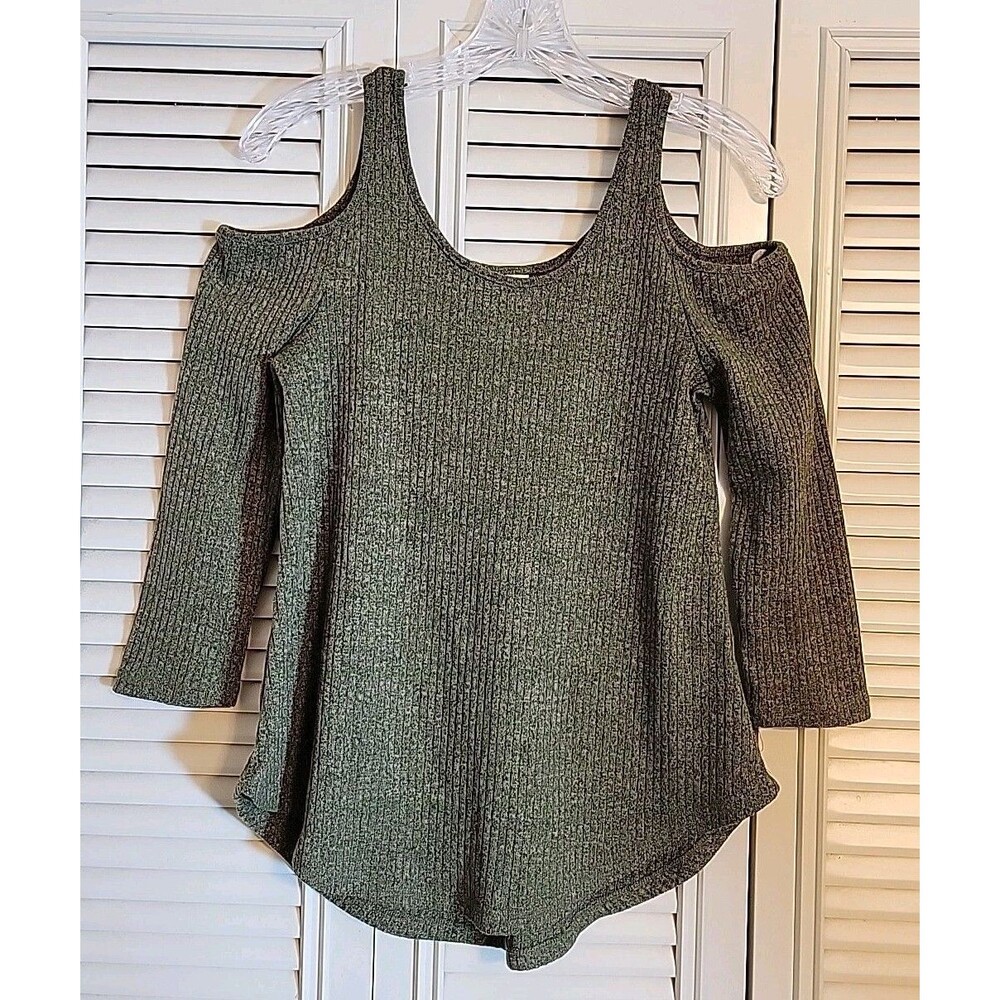 Self Esteem Women’s Cold Shoulder ¾ Sleeve Khaki Green Top Size L